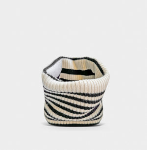 Neck Aspen Black