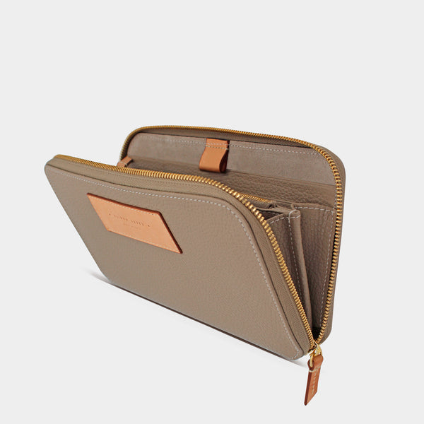 YLIANA YEPEZ travel document wallet