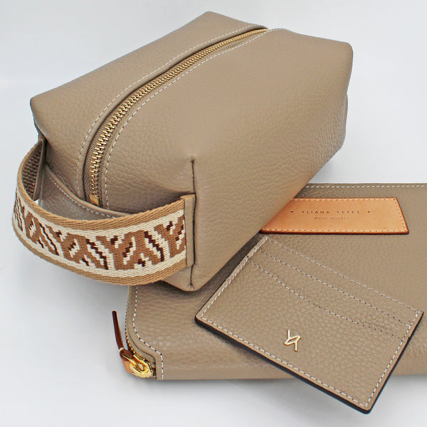 YLIANA YEPEZ beauty case leather