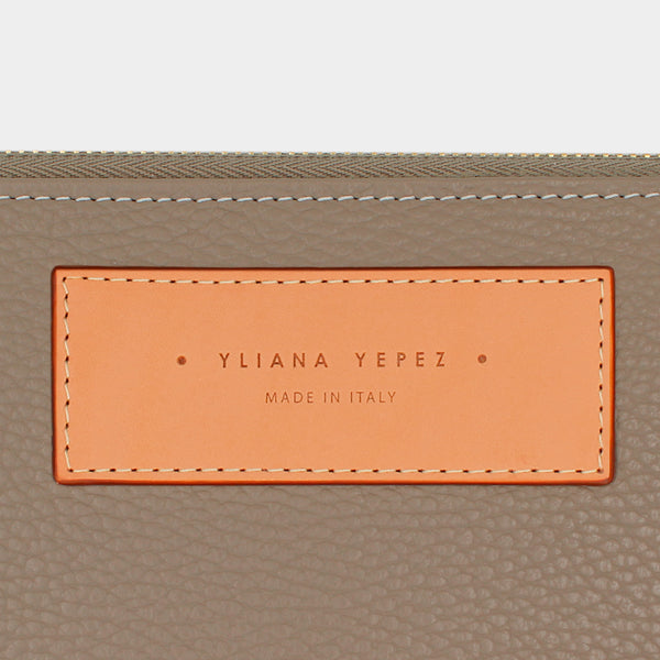 YLIANA YEPEZ travel document wallet