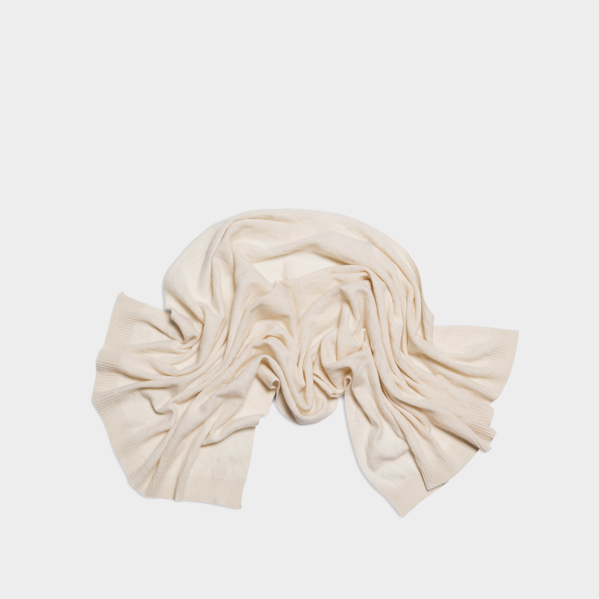 Baby Blanket Cashmere off white YY Logomania – Yliana Yepez